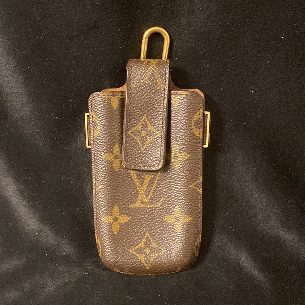 Authentic Louis Vuitton Monogram Etui Telephone/C… - image 1